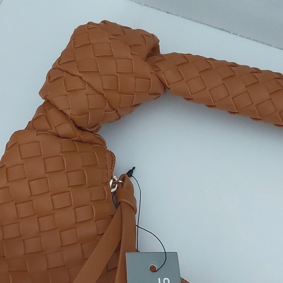 NWT Sondra Roberts Squared Hobo Bag - Picture 4 of 10